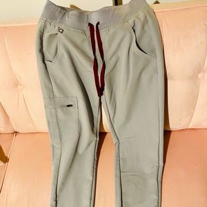 Figs Zamora jogger scrub pants cement xs